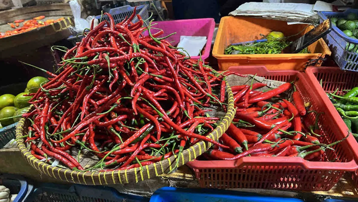 Harga Pangan Hari Minggu Cabai Keriting