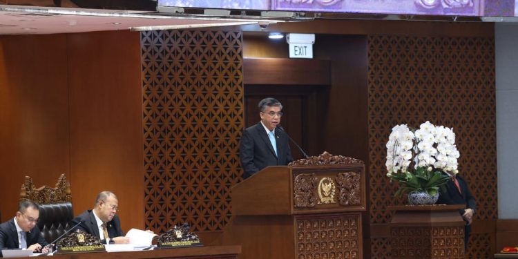 RUU Perlindungan Ketenagakerjaan Atur Dana Cadangan Pesangon dan Larangan Menahan Ijazah