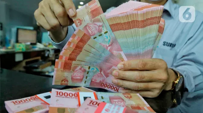 Rupiah Melemah ke 18140 per Dolar AS, Simak Prediksi Mata Uang Garuda Hari Ini